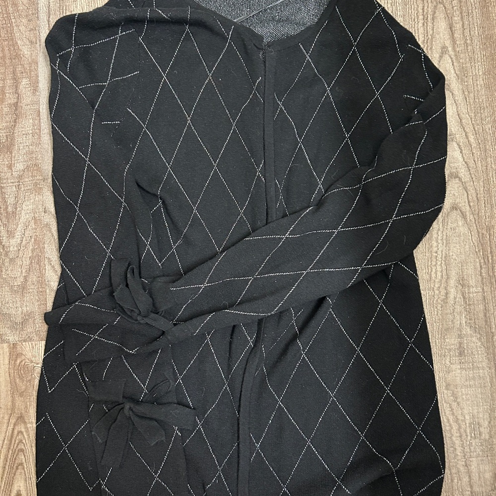 Belldini Black and Silver Knit Sweater